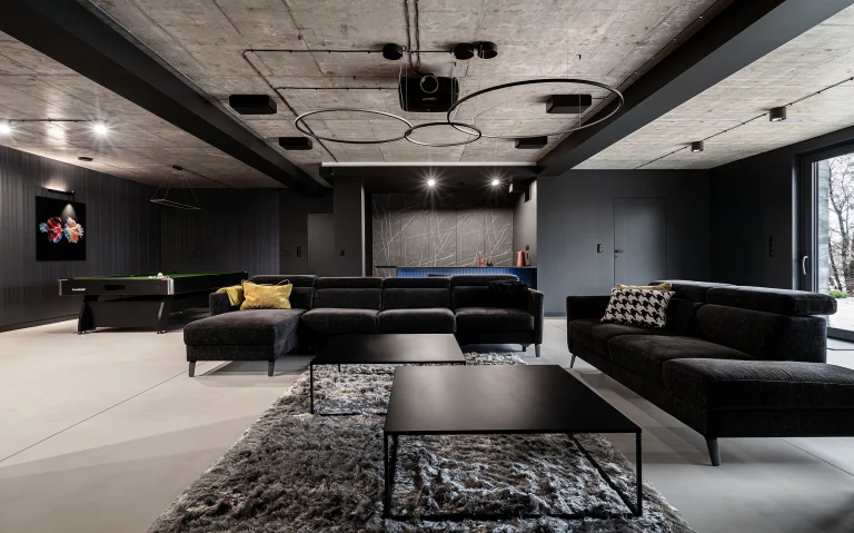 PRIVATE CINEMA AT LAKE HOUSE